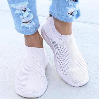 China New Solid Color Net Surface Breathable Flight Woven Sock Shoes Stretch Fabric Large Size Women's Shoes Stain Sneakers for sale