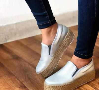 China Retro Roman Solid Color Large Size Straw Weave Leisure Women's Platform Loafers Flat Sneaker Shoes for sale