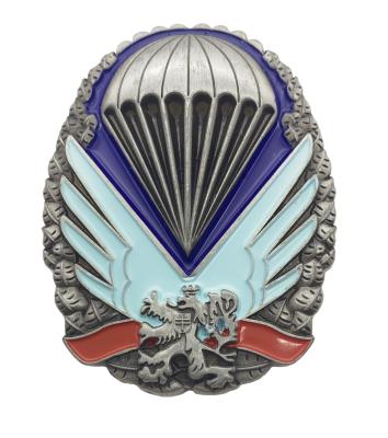 China Newly Designed Metal Badges Cartoon Design Parachute Brand Badge Factory OEM OEM Manufacturer for sale