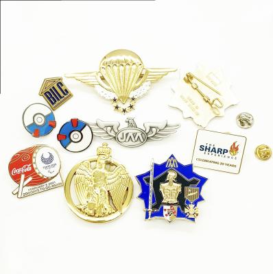 China China Wholesale Custom Your New Design Gold Plated Badges Challenge Memorial Badge Collar Metal Badges for sale