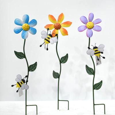 China CLASSIC Flower Shaped Metal Garden Stake For Garden Decor for sale