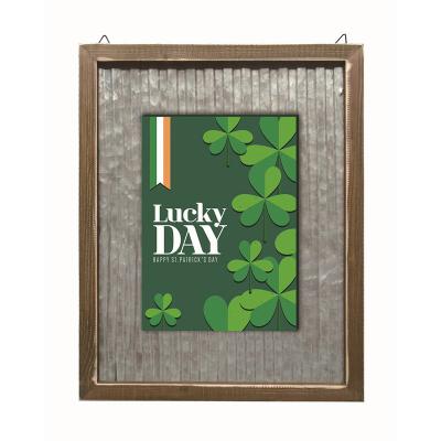 China New St Patrick's Day classic/postmodern galvanized wood frame metal wall hanging for home decorations for sale