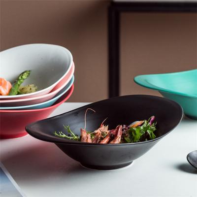 China Viable new design custom unique shae pasta fruit salad black ceramic bowl for restaurant for sale