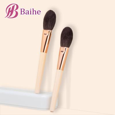 China New Single Brush Stain Brush 2022 Cosmetic Brush OEM Private Label Wood Handle Makeup Brush Blush Brush for sale