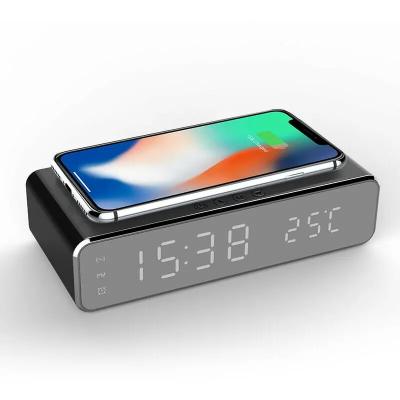 China Best Selling Custom Wireless Charger Logo 10Watt Wireless Charger With LED Digital Alarm Clock for sale