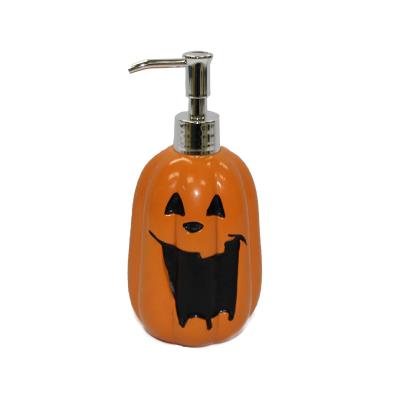 China Halloween Cartoon Theme Hot Sale Products Ceramic Material Pumpkin Soap Bottle for sale