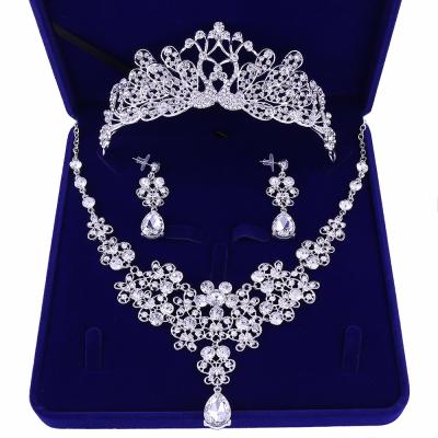 China DA011-S CLASSIC Three Piece Bridal Jewelry Set Korean Crown Wedding Rhinestone Necklace Set Wedding Accessories Wholesale for sale