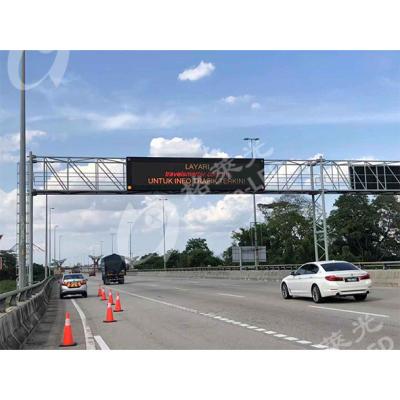 China Highway Traffic LED Display Screen with P20 Full Color Gantry Message Variable Module for sale