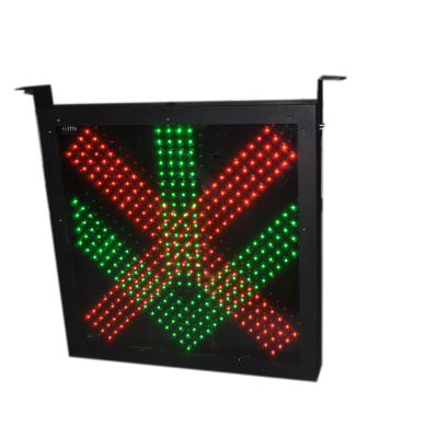 China Variable Message Sign LED Arrow Light Signal Lane Control Board with 30° Visual Angle en venta