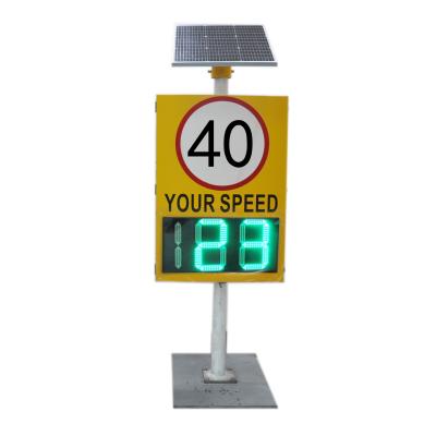 China Detect Traffic with 188 Pixel Pitch LED Solar Speed Radar Sign 24GHz Portable Radar en venta