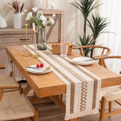 China Easy Wash And Environmental Friendly Hot Selling Macrame Tassels Table Runner Wedding Table Runners Decoration Canvas Runner for sale