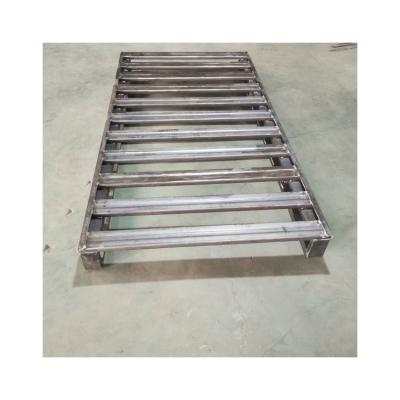 China Fully/Half-Paved On All Sides/Four-sided Collapsible Fork Steel Pallet Customizable Wholesale Container for sale