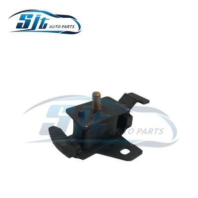 China Rubber Iron 12361-0L030 For TOYOTA INNOVA, KIJANG INNOVA KUN40 Kit For Car Wholesale Rubber Engine Mount for sale