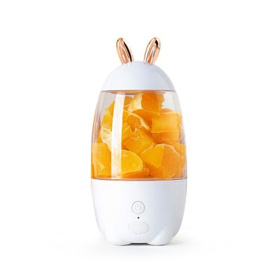 China USB Rechargeable Electric Battery Cup Household Amazon Supplier Portable Fruit Squeezer for sale