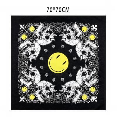 China Motorcycle Side Print Bandanas 100% Extra Large Cotton Skull and Smile Double Sided Bandanas 27.5x27.5 inch Black for sale