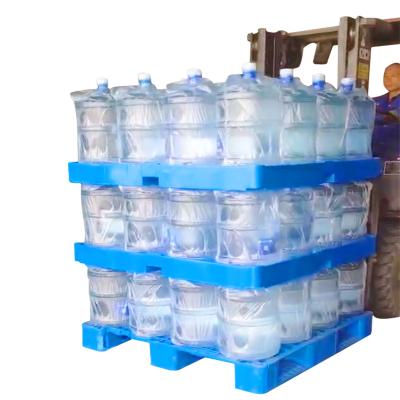 China 1105x1105x133mm Single Faced 5 Gallon Environmental Friendly Virgin HDPE Heavy Duty Strong Stackable Plastic Pallets For Water Bottles for sale