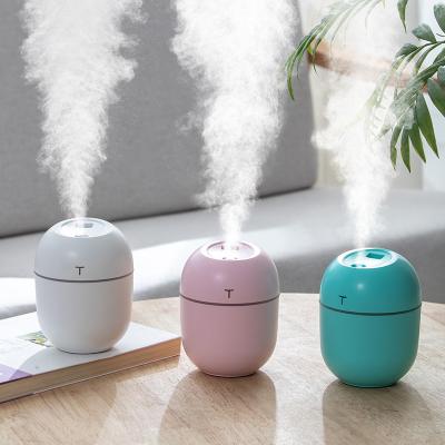 China Color Changing LED Light 2022 Mini Air Humidifier 200ML Ultrasonic Aroma Essential Oil Diffuser for Car USB Fogger Home Mist Maker for sale