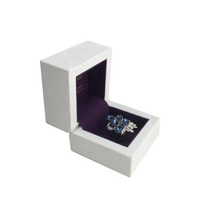 China Wooden Ring Display Custom Jewelry Ring Box for sale