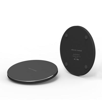 China Desktop 10W Qi Circular Wireless Charger Ultra-thin High Speed ​​Wireless Smart Phone Wireless Charger for sale