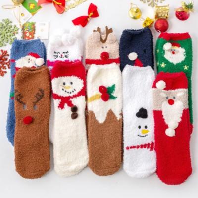 Chine Wholesale Coral Velvet Socks Animal Dogs Cute Cartoons Sock Winter Warm Christmas Fuzzy Socks à vendre