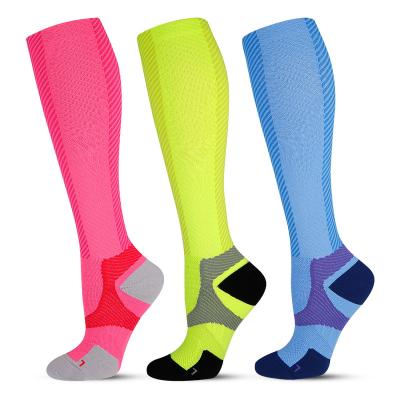 China sports compression socks outdoor cycling mountaineering marathon running loop bottom nurse socks long tube compression socks for sale