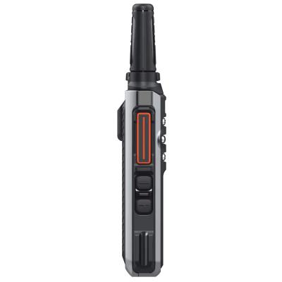 China AP325 Ultraligero Análogo Empresarial VHF UHF Walkie Talkie Radio móvil digital de mano en venta