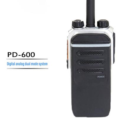 Cina PD600 IP67 impermeabile impermeabile alla polvere ricco di applicazioni walkie-talkie analogo digitale in vendita