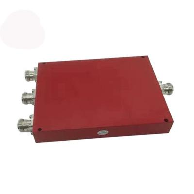 China Microstrip Drieweg Power Divider 138 - 960 MHz Te koop