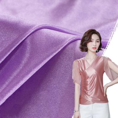 China 50D*75D White 80gsm Memory Crepe Custom Laminated Garment Dress Skirt Shirt Shirt Polyester Satin Textured Pleated Fabric for sale