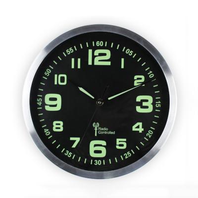 China Radio Home Decoration 12 Inch Radio Metal Aluminum Quartz Controlled Wall Clock for sale