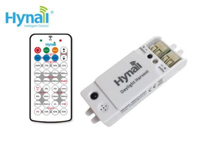 Cina 25mA Sensore di raccolta della luce diurna 1-10V Controllo remoto IR di attenuazione per il sistema di illuminazione in vendita