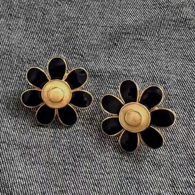 China Vintage high quality European and American blue frosted flowers are soft and simple ladies silver 18K resin needle earrings soft and simple summer for sale