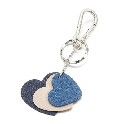 China Anti-Allergy Highly Customized Brand Car Accessories Heart Shape Genuine Cowhide Leather Key Chain for sale