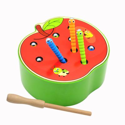 China Entertainment Toys 3 Years Old Wooden Fruit Insect Game Children Early Education Magnetic Insect Catching Fishing Catching Toy for sale