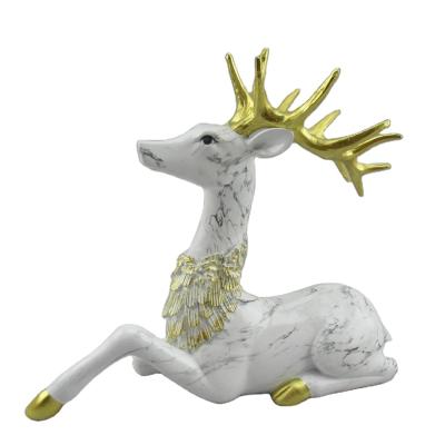 China Europe Style Reindeer Statue Nordic White Resin Resting Elk Statue Home Decor Elk Statue for sale