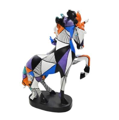 China Europe Art Home Decoration Home Ornaments Sculpture Resin Horse High Quality Statue for sale