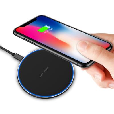 China High Quality Universal Wireless Ultra Thin Mini Cell Phone Tablet MP3 GPS Qi Charger Pad Smartphone Wireless Charger For iPhone 11 for sale