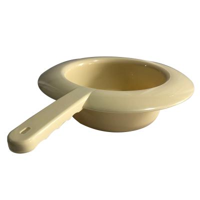 China Indoor or Home Use Hospital Aid Handicapped Plastic Patient Bedpan PP with Cover and Handle for sale