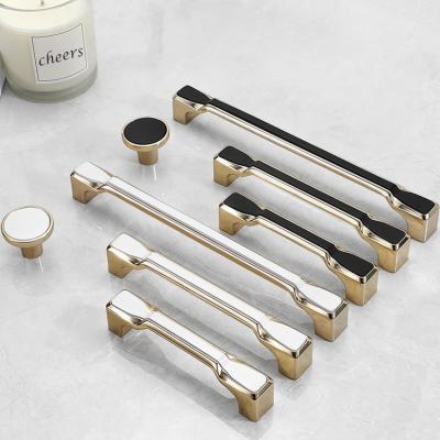 China Good YEEDE Modern Hardware Cabinet Kitchen Maker Handle Maker for sale