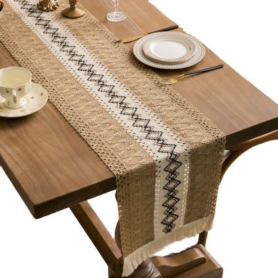 China European Jacquard Lace Style Cotton And Jute Runner With Tassels for sale