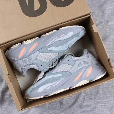 China Fashion/2022 Latest Original High Quality Women Comfortable/Durable/Breathable/Flexible Men Yeezy 700 Style Sports Shoes Running Sneakers for sale