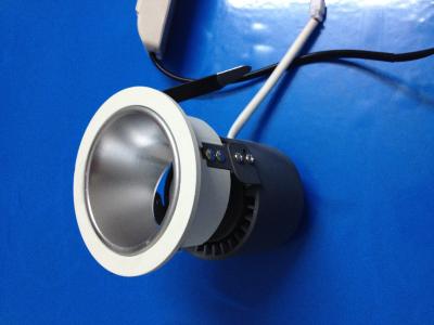 China 10W Led Ceiling Downlight  IP44 D86xH115mm With white trim for sale