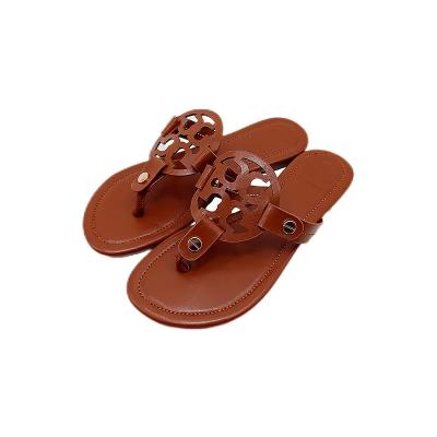 China Cushioning Designer Anti-Slip Luxury Shoes Designer Summer Shoes Women Wholesale Ladies Sandals Fashion Flip Flop Leather Slippers for sale