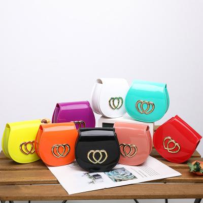 China 2021 PVC Jelly Bag New Mini Cute Fashion Lipstick Bag Chain Shoulder Messenger Small Round Handbag For Kids for sale