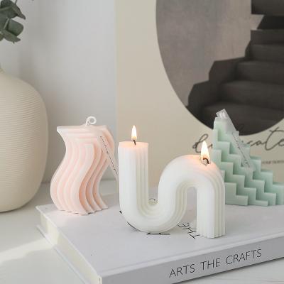 China Birthdays Art Custom Home Decor Geometric U Shape Pillar Aromatherapy Candles Wax Scented for sale