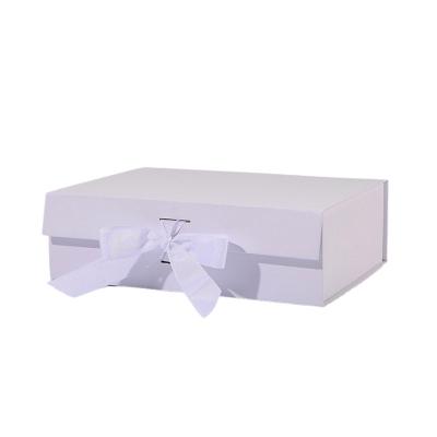 China 2022 New Arrival China Supplier Custom Size Recyclable LOGO Printed Gift Box For Luxury Apparel Gift Box for sale