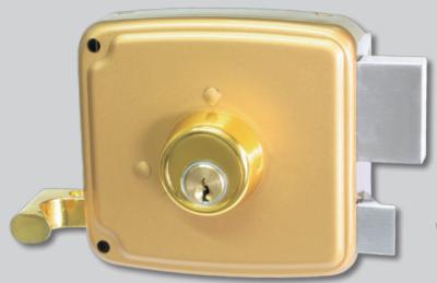 China Rim Door Lock Simple Installation Door Lock with Standard Keyway Efficiency for sale