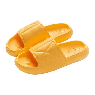 China Damping 2022 Breathable Slippers Men's Sandals Home Bathroom New Women's Thick-soled Bath Slippers Summer Indoor Couples Home Slippers for sale