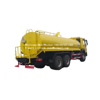 China Sinotruk Hotels 20000 liter water truck with water pump in Dubai for sale