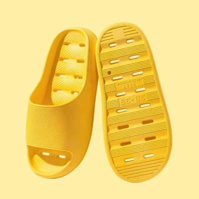 China 2022 Fashion Trend Luxury Women's Designer Slippers Summer Thick Bottom Slide Slipper for sale